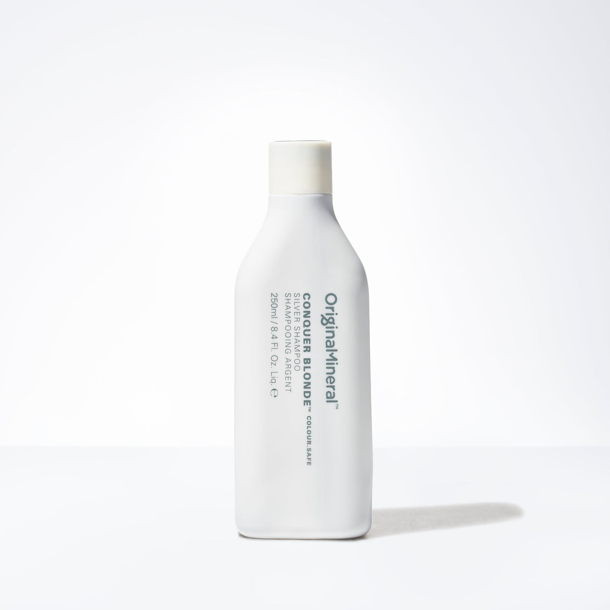 O&M Conquer Blonde Silver Shampoo (250ml)