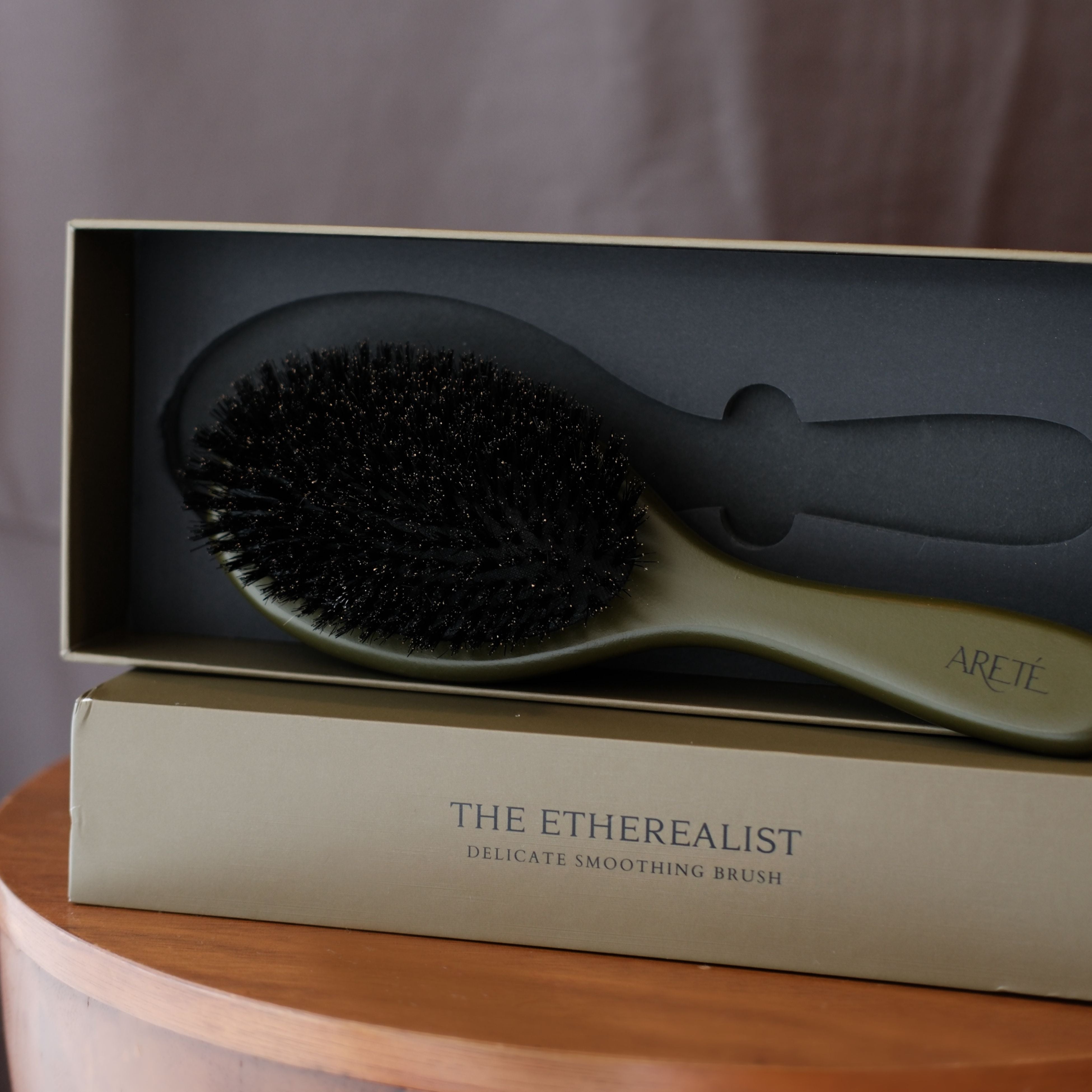 aret etherealist delicate smoothing brush for shine